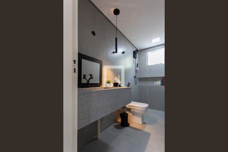 Casa à venda com 500m², 5 quartos e 3 vagas Casa à venda com 500m², 5 quartos e 3 vagasCasa 2 - Banheiro Social