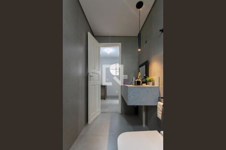 Casa à venda com 500m², 5 quartos e 3 vagas Casa à venda com 500m², 5 quartos e 3 vagasCasa 2 - Banheiro Social