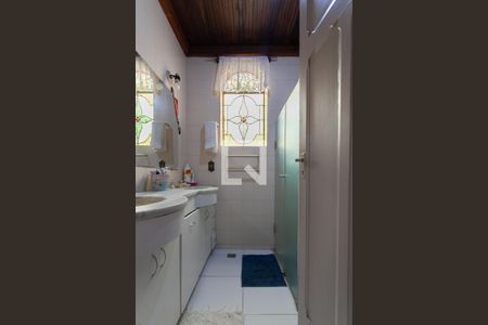 Casa à venda com 500m², 5 quartos e 3 vagas Casa à venda com 500m², 5 quartos e 3 vagasBanheiro da Suíte 1