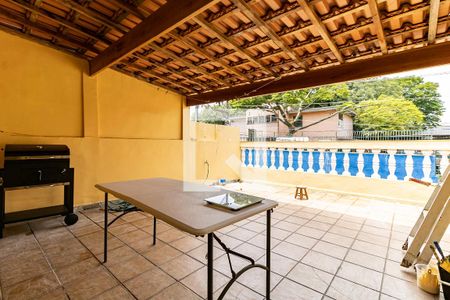 Casa à venda com 170m², 3 quartos e 2 vagas Casa à venda com 170m², 3 quartos e 2 vagasVaranda da Suíte