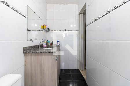 Casa à venda com 170m², 3 quartos e 2 vagas Casa à venda com 170m², 3 quartos e 2 vagasBanheiro da Suíte