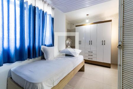 Casa à venda com 170m², 3 quartos e 2 vagas Casa à venda com 170m², 3 quartos e 2 vagasQuarto 3