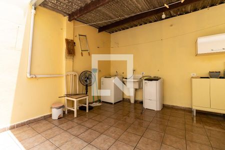 Casa à venda com 170m², 3 quartos e 2 vagas Casa à venda com 170m², 3 quartos e 2 vagasLavanderia