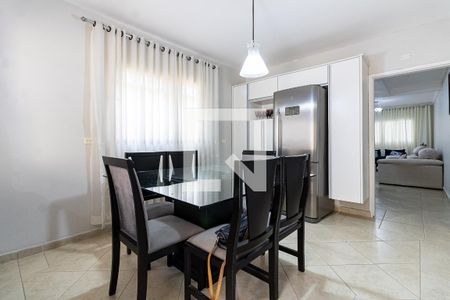 Casa à venda com 170m², 3 quartos e 2 vagas Casa à venda com 170m², 3 quartos e 2 vagasCopa da Cozinha
