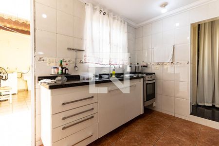 Casa à venda com 170m², 3 quartos e 2 vagas Casa à venda com 170m², 3 quartos e 2 vagasCozinha