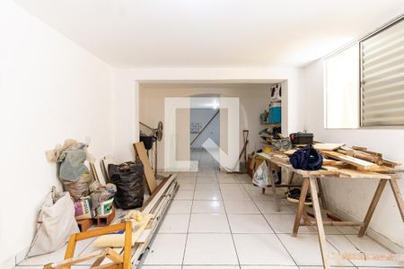 Casa à venda com 170m², 3 quartos e 2 vagas Casa à venda com 170m², 3 quartos e 2 vagasSalão