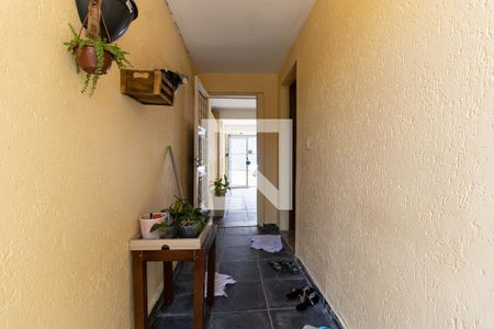 Casa à venda com 170m², 3 quartos e 2 vagas Casa à venda com 170m², 3 quartos e 2 vagasEntrada