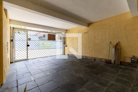 Casa à venda com 170m², 3 quartos e 2 vagas Casa à venda com 170m², 3 quartos e 2 vagasGaragem