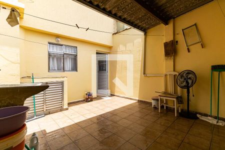 Casa à venda com 170m², 3 quartos e 2 vagas Casa à venda com 170m², 3 quartos e 2 vagasLavanderia