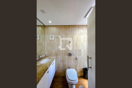 Apartamento à venda com 147m², 3 quartos e 1 vagaBanheiro da Suíte 2