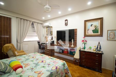 Apartamento à venda com 340m², 4 quartos e 2 vagas Apartamento à venda com 340m², 4 quartos e 2 vagasSuíte 1