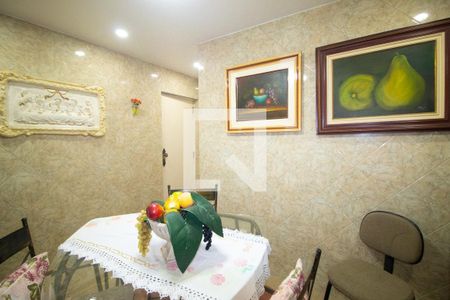 Apartamento à venda com 340m², 4 quartos e 2 vagas Apartamento à venda com 340m², 4 quartos e 2 vagasCopa da Cozinha