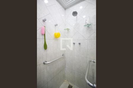 Apartamento à venda com 340m², 4 quartos e 2 vagas Apartamento à venda com 340m², 4 quartos e 2 vagasBanheiro da Suíte 1 - Box