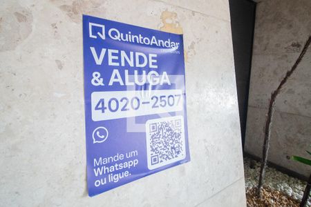 Apartamento à venda com 340m², 4 quartos e 2 vagas Apartamento à venda com 340m², 4 quartos e 2 vagasPlaca
