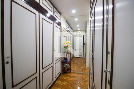 Apartamento à venda com 340m², 4 quartos e 2 vagas Apartamento à venda com 340m², 4 quartos e 2 vagasSuíte 1