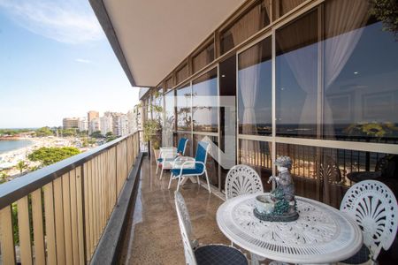 Apartamento à venda com 340m², 4 quartos e 2 vagas Apartamento à venda com 340m², 4 quartos e 2 vagasVaranda da Sala