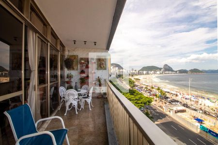 Apartamento à venda com 340m², 4 quartos e 2 vagas Apartamento à venda com 340m², 4 quartos e 2 vagasVaranda da Sala
