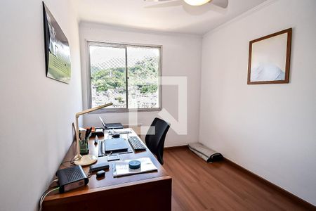 Apartamento à venda com 166m², 4 quartos e 2 vagas