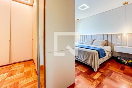 Casa à venda com 229m², 4 quartos e 4 vagas Casa à venda com 229m², 4 quartos e 4 vagasQuarto 2