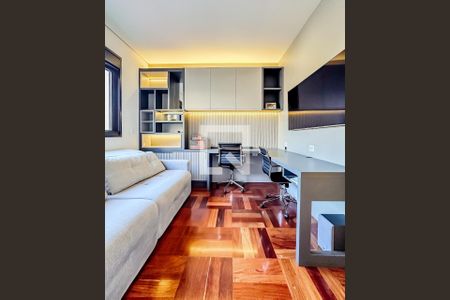 Casa à venda com 229m², 4 quartos e 4 vagas Casa à venda com 229m², 4 quartos e 4 vagasQuarto 4