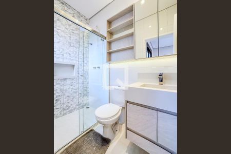 Casa à venda com 229m², 4 quartos e 4 vagas Casa à venda com 229m², 4 quartos e 4 vagasQuarto 3 banheiro