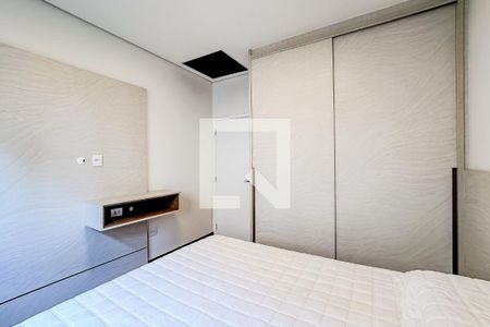 Casa à venda com 229m², 4 quartos e 4 vagas Casa à venda com 229m², 4 quartos e 4 vagasQuarto 3