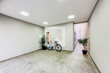 Casa à venda com 229m², 4 quartos e 4 vagas Casa à venda com 229m², 4 quartos e 4 vagasÁrea comum