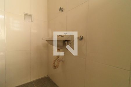 Casa à venda com 100m², 3 quartos e 1 vaga Casa à venda com 100m², 3 quartos e 1 vagaBanheiro 2