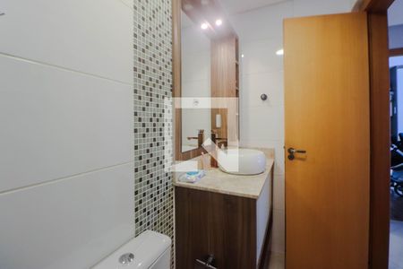 Apartamento à venda com 90m², 2 quartos e 2 vagas Apartamento à venda com 90m², 2 quartos e 2 vagasBanheiro Social