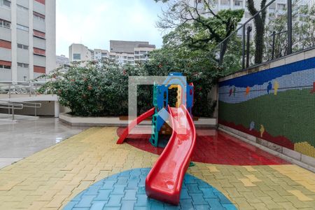 Apartamento para alugar com 160m², 4 quartos e 4 vagas Apartamento para alugar com 160m², 4 quartos e 4 vagasÁrea comum - Playground