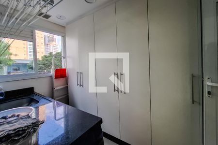 Apartamento à venda com 90m², 2 quartos e 2 vagasÁrea de Serviço