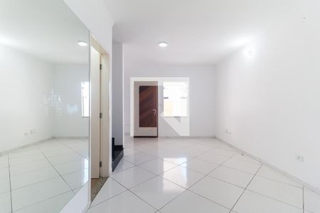 Sala de casa de condomínio para alugar com 3 quartos, 128m² em Vila Oliveira, Mogi das Cruzes