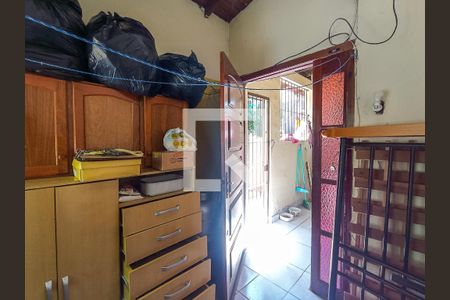 Casa à venda com 300m², 3 quartos e 2 vagas Casa à venda com 300m², 3 quartos e 2 vagasQuarto 2