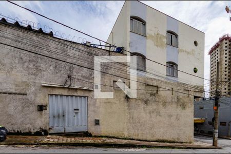 Apartamento à venda com 75m², 3 quartos e sem vaga Apartamento à venda com 75m², 3 quartos e sem vagaFachada