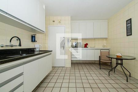Apartamento à venda com 122m², 3 quartos e 2 vagas