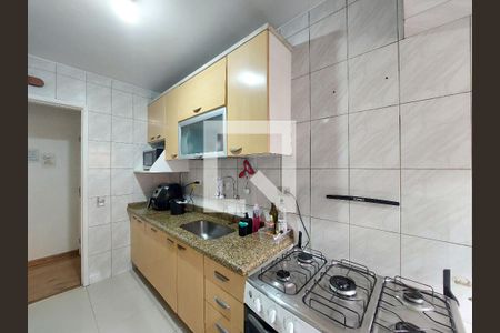 Apartamento à venda com 65m², 2 quartos e 1 vaga Apartamento à venda com 65m², 2 quartos e 1 vagaCozinha