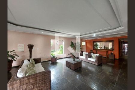 Apartamento à venda com 65m², 2 quartos e 1 vaga Apartamento à venda com 65m², 2 quartos e 1 vagaHall Social