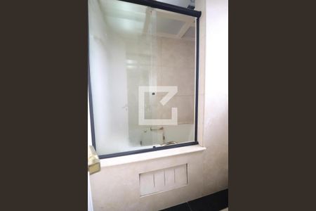 Apartamento à venda com 260m², 3 quartos e 4 vagasBanheiro Quarto 2 suíte