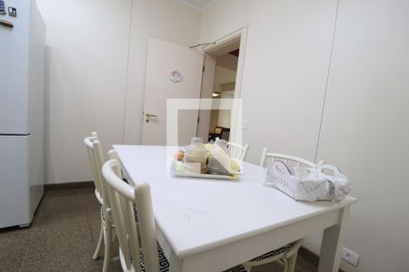 Apartamento à venda com 260m², 3 quartos e 4 vagasCozinha