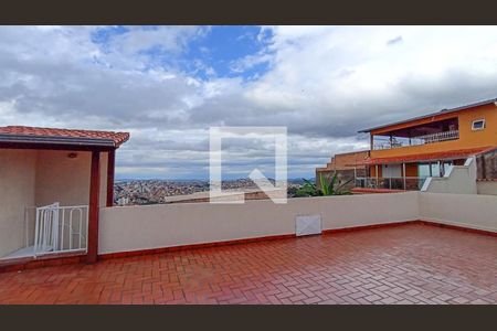 Casa à venda com 344m², 3 quartos e 8 vagas