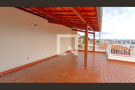 Casa à venda com 344m², 3 quartos e 8 vagas