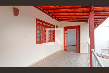Casa à venda com 344m², 3 quartos e 8 vagas