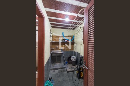 Casa à venda com 241m², 3 quartos e 2 vagas Casa à venda com 241m², 3 quartos e 2 vagasLavanderia