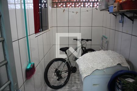 Casa à venda com 60m², 2 quartos e 1 vagaÁrea de Serviço