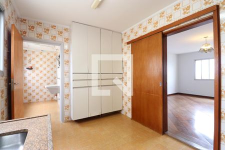 Apartamento à venda com 101m², 3 quartos e 2 vagasCozinha