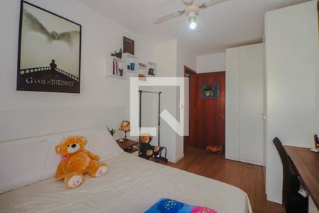 Casa à venda com 320m², 3 quartos e 4 vagas Casa à venda com 320m², 3 quartos e 4 vagasQuarto 2