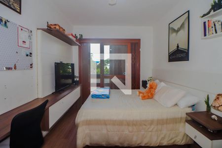 Casa à venda com 320m², 3 quartos e 4 vagas Casa à venda com 320m², 3 quartos e 4 vagasQuarto 2