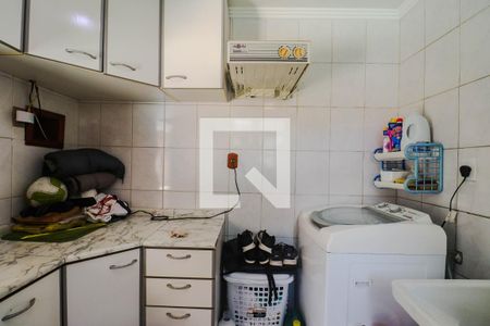 Casa à venda com 320m², 3 quartos e 4 vagas Casa à venda com 320m², 3 quartos e 4 vagasÁrea de Serviço