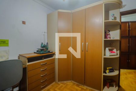 Casa à venda com 320m², 3 quartos e 4 vagas Casa à venda com 320m², 3 quartos e 4 vagasQuarto 1