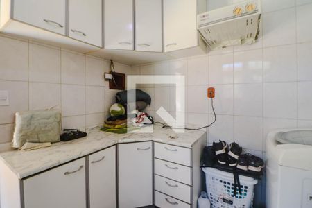 Casa à venda com 320m², 3 quartos e 4 vagas Casa à venda com 320m², 3 quartos e 4 vagasÁrea de Serviço